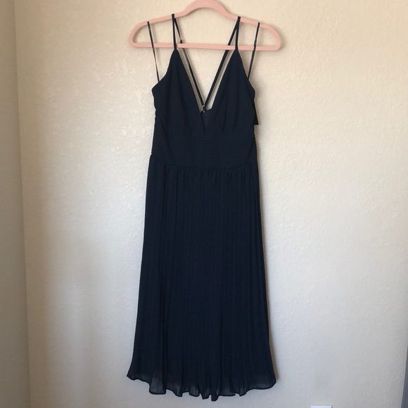 Lulu’s Navy Blue Pleated Midi Dress - Picture 2 of 4